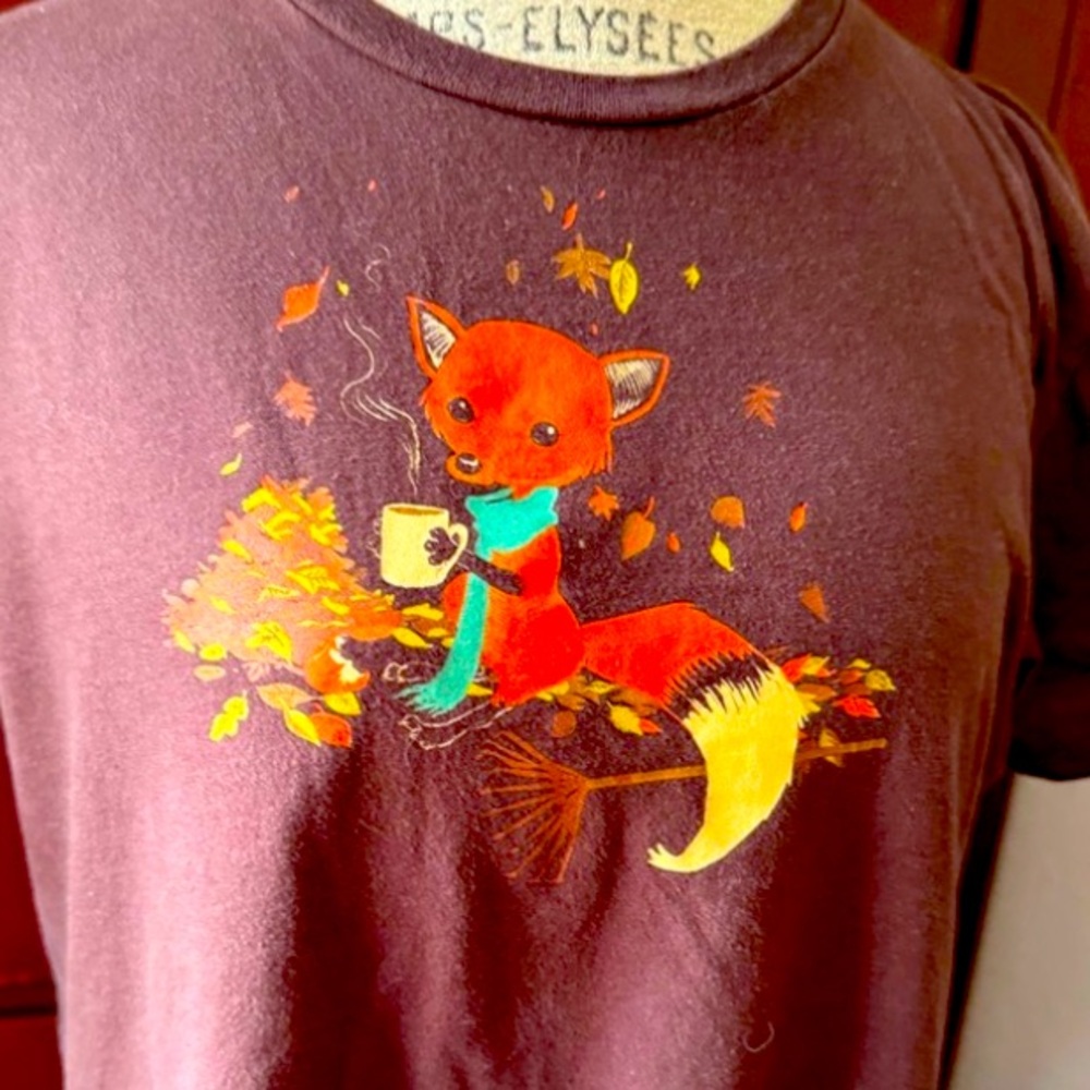 Woot! Large Foxy Scarf Fall Tee